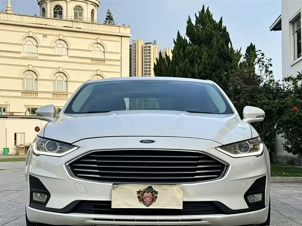 Ford Mondeo 2020 — фото 3