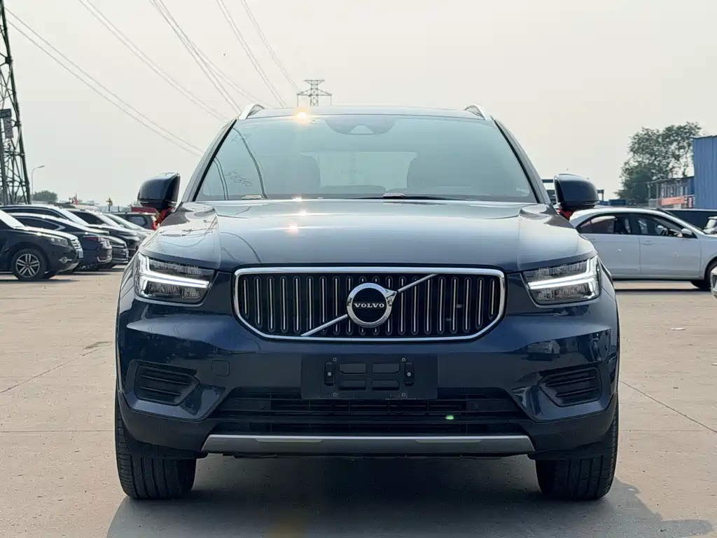 Volvo XC40 2020 — фото 2