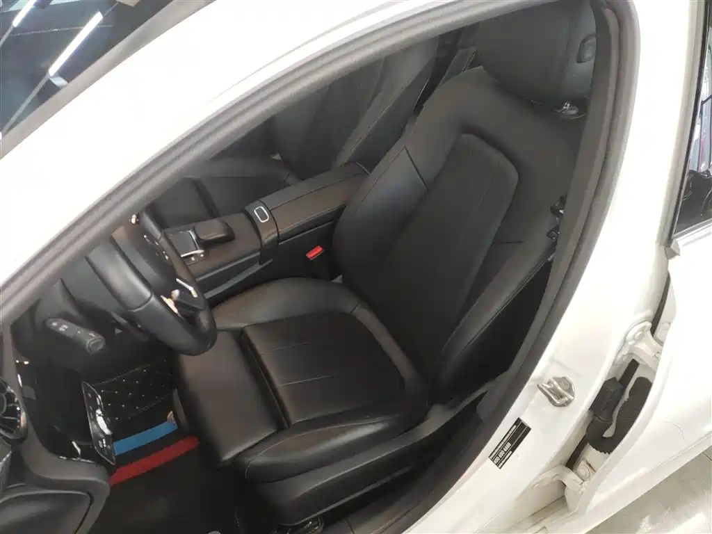 Mercedes-Benz A-Class 2021 — фото 15