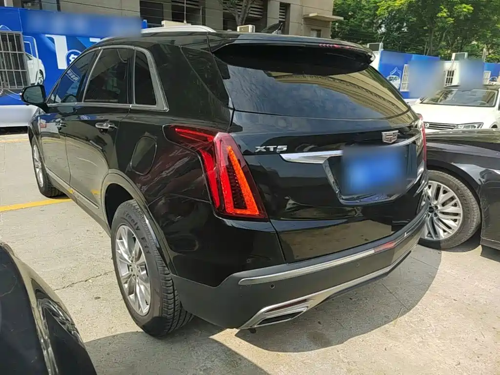 Cadillac XT5 2020 — фото 5