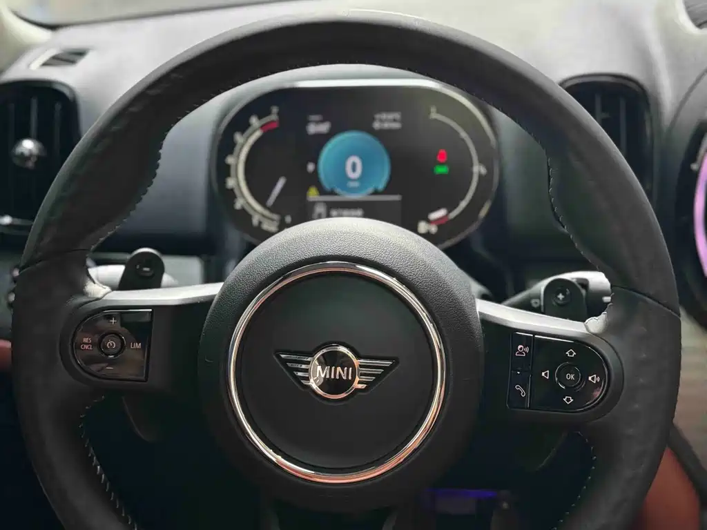 MINI Countryman 2021 — фото 12