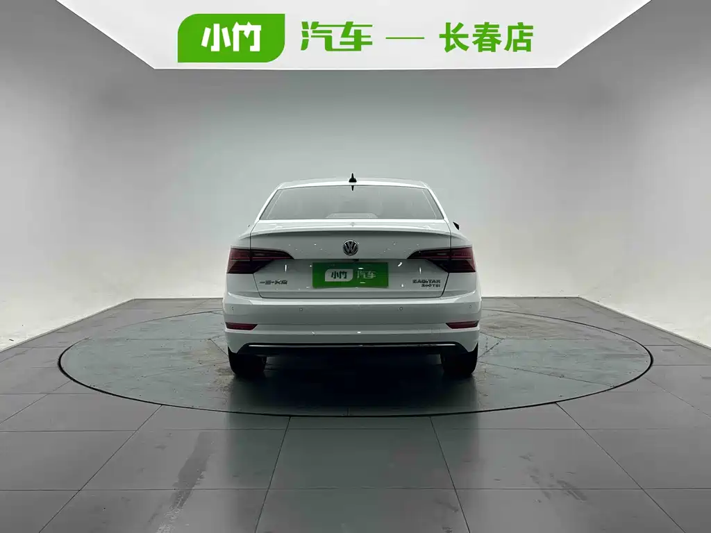 Volkswagen Sagitar 2022