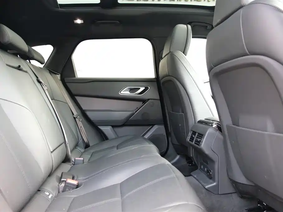 Land Rover Range Rover Velar 2025 — фото 15