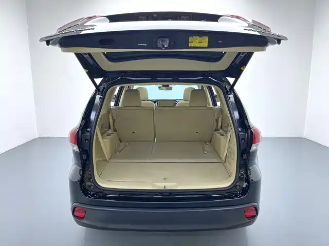 Toyota Highlander 2021 — фото 15
