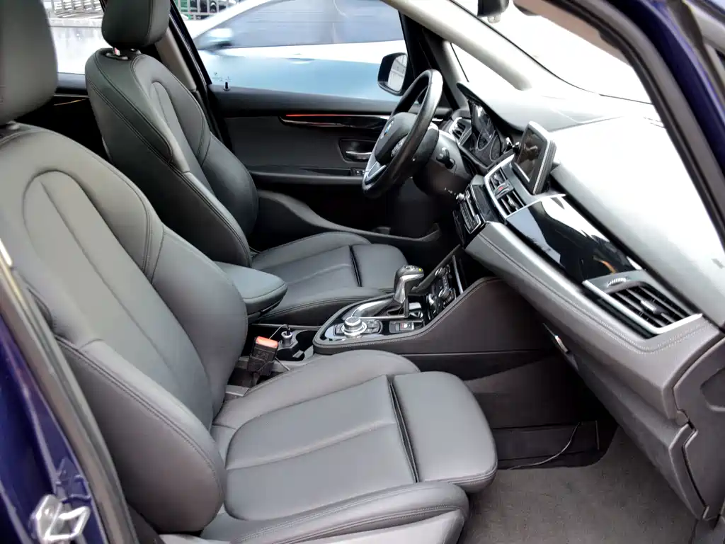 BMW 2 Series Station Wagon 2015 — фото 14