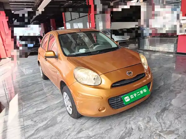 Nissan March 2015