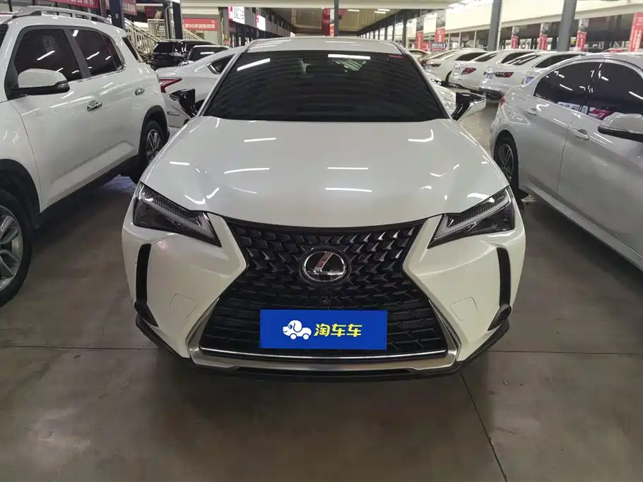 Lexus UX 2022 — фото 2