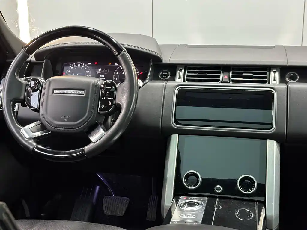 Land Rover Range Rover 2019 — фото 14