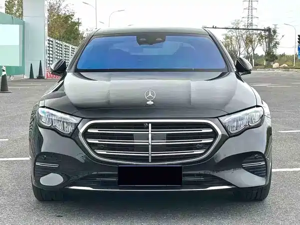 Mercedes-Benz E-Class 2024