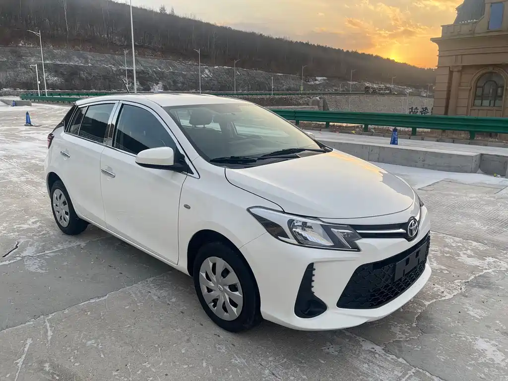 Toyota Vios FS 2022 — фото 9