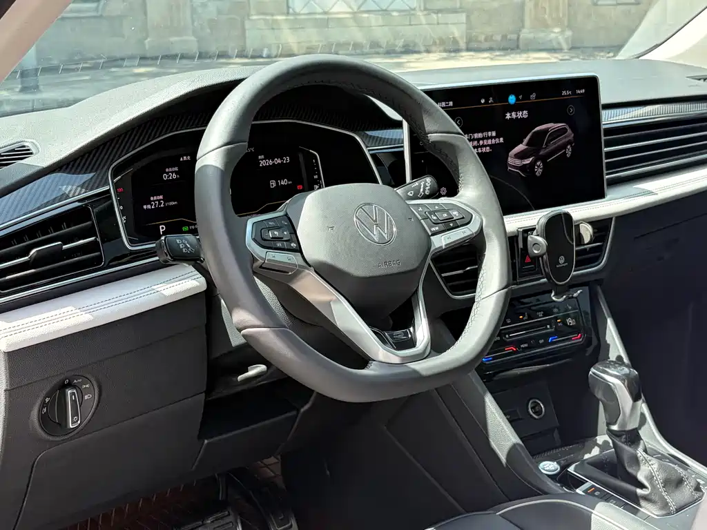 Volkswagen Tiguan L 2024 — фото 16