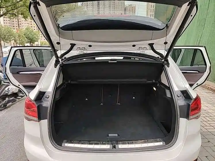 BMW X1 New Energy 2020 — фото 9
