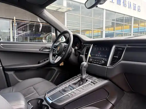 Porsche Macan 2016