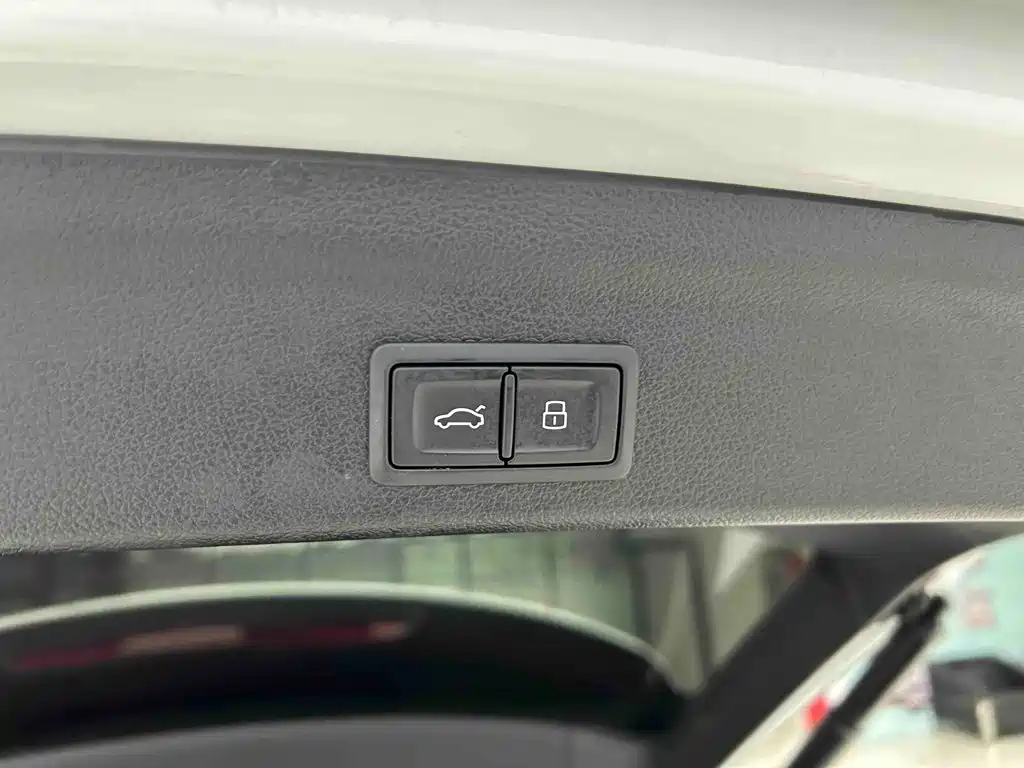 Audi Q3 2022 — фото 17