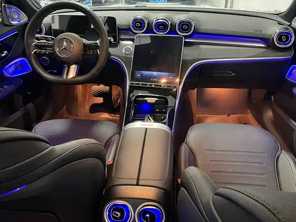 Mercedes-Benz C-Class 2024