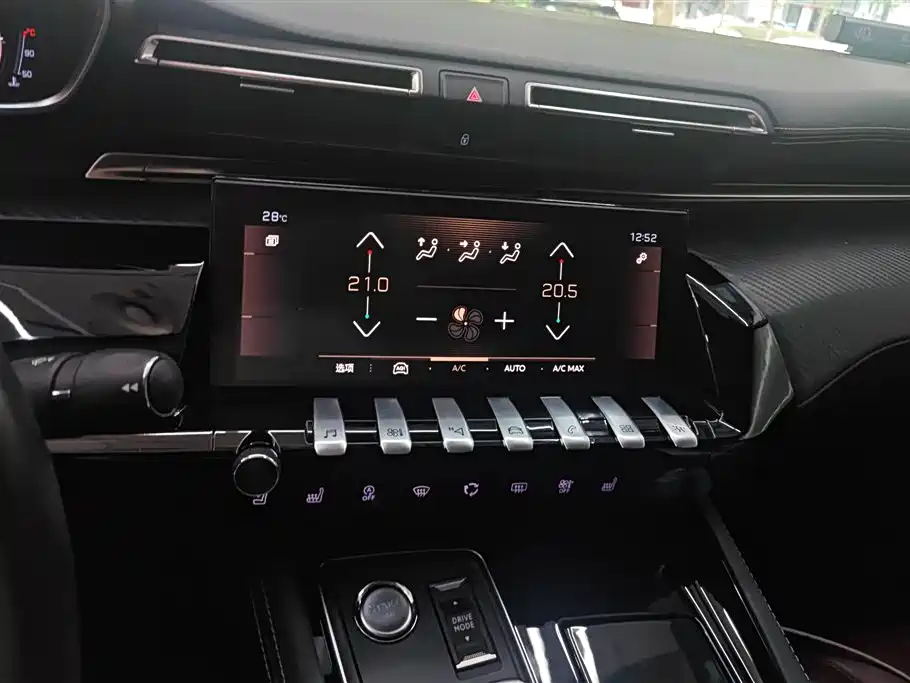 Peugeot 508 2019 — фото 13