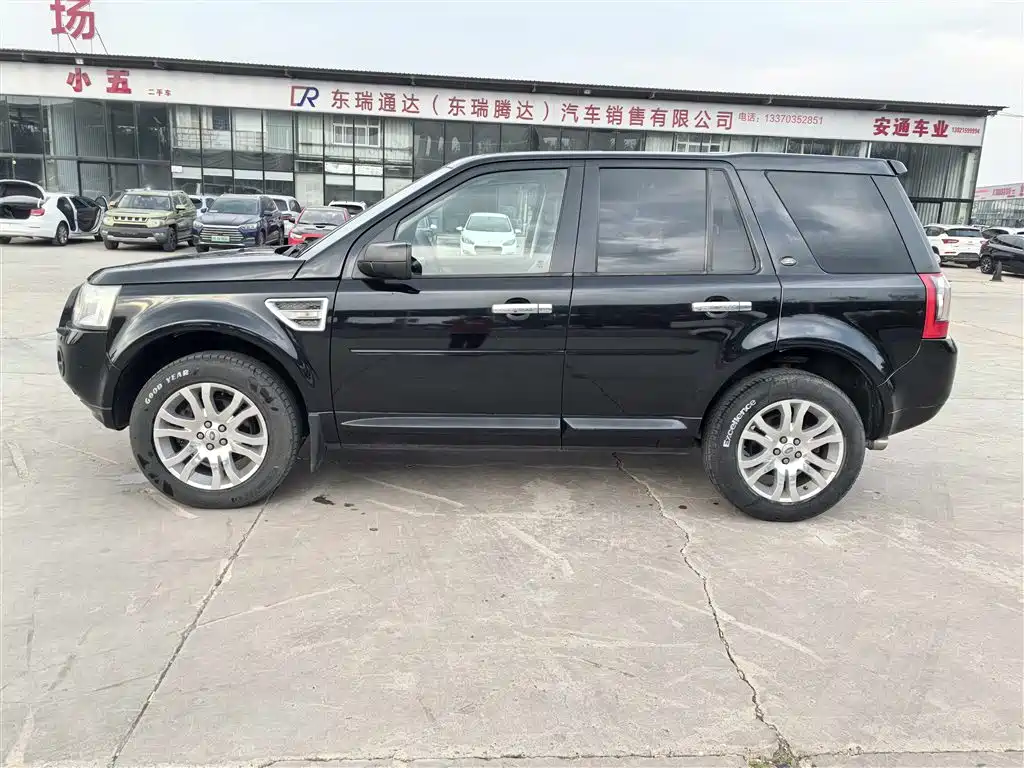 Land Rover Freelander 2 2010 — фото 15