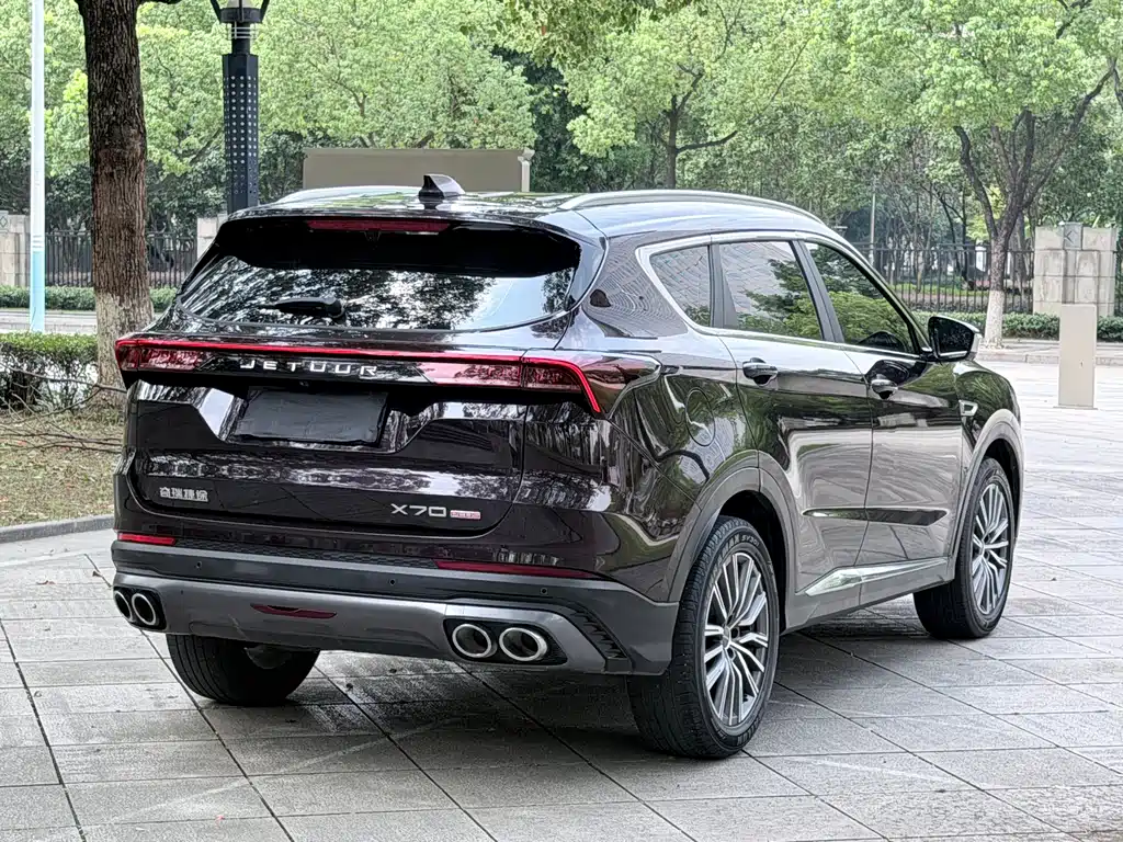 Jetour X70 PLUS 2023 — фото 16