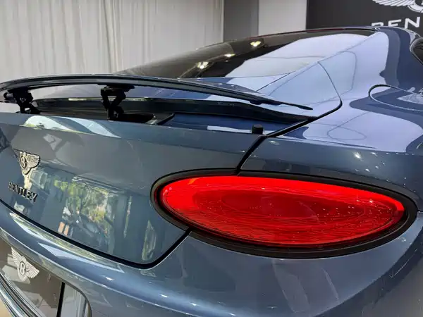 Bentley Continental 2020