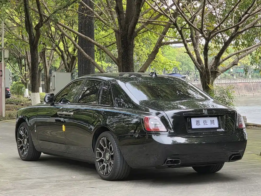Rolls-Royce Ghost 2023 — фото 10