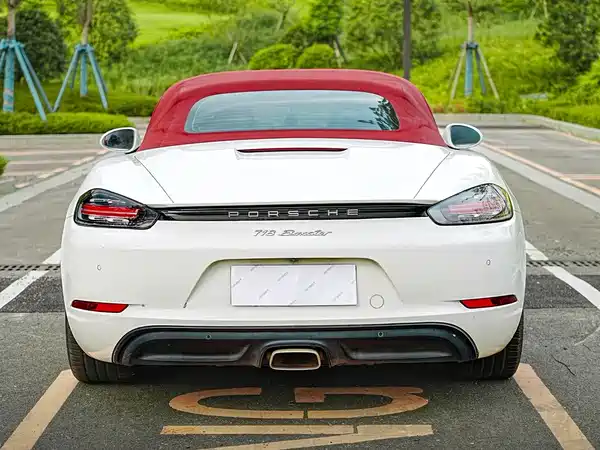 Porsche 718 2022
