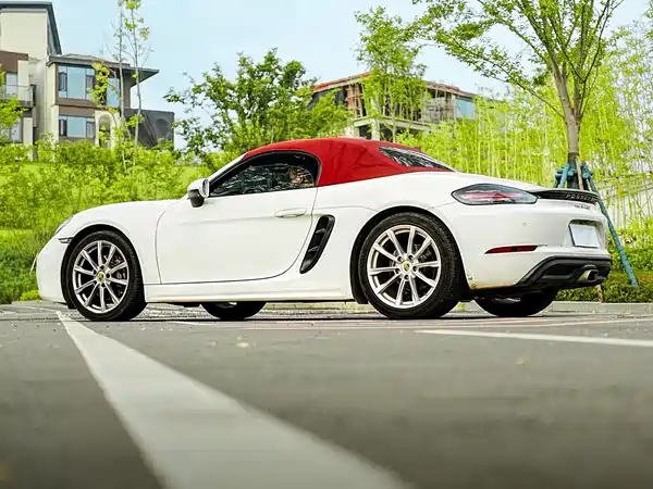 Porsche 718 2022