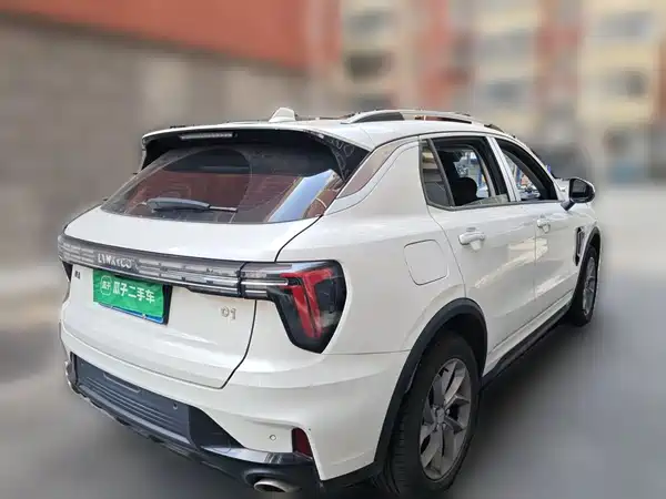 Lynk & Co 01 2023