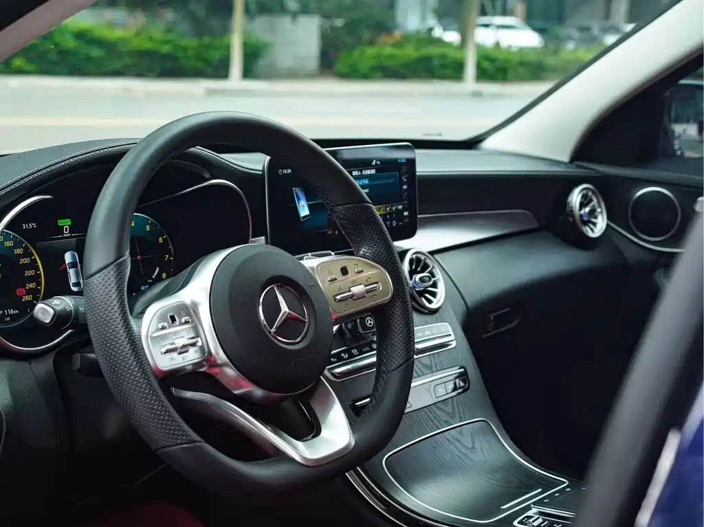 Mercedes-Benz C-Class 2020 — фото 8