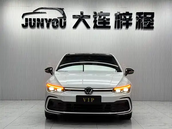 Volkswagen Golf 2022