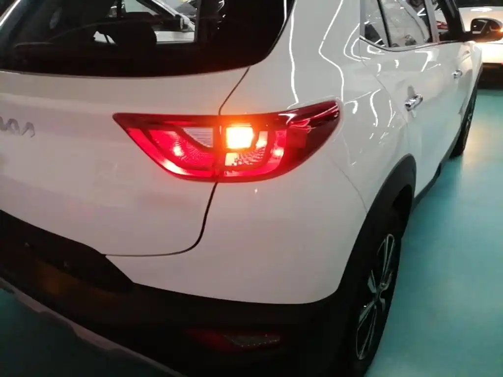 Kia KX1 2022 — фото 8