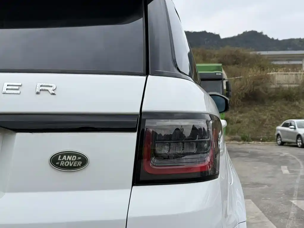 Land Rover Sport 2015 — фото 8