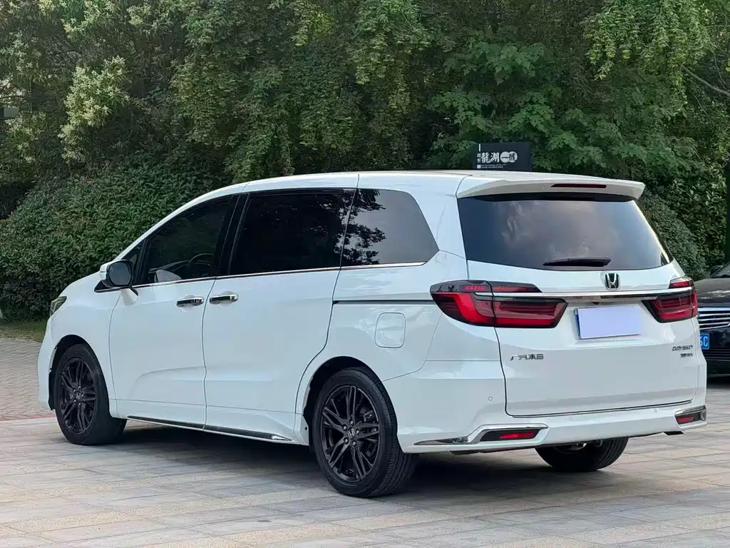 Honda Odyssey 2022 — фото 17