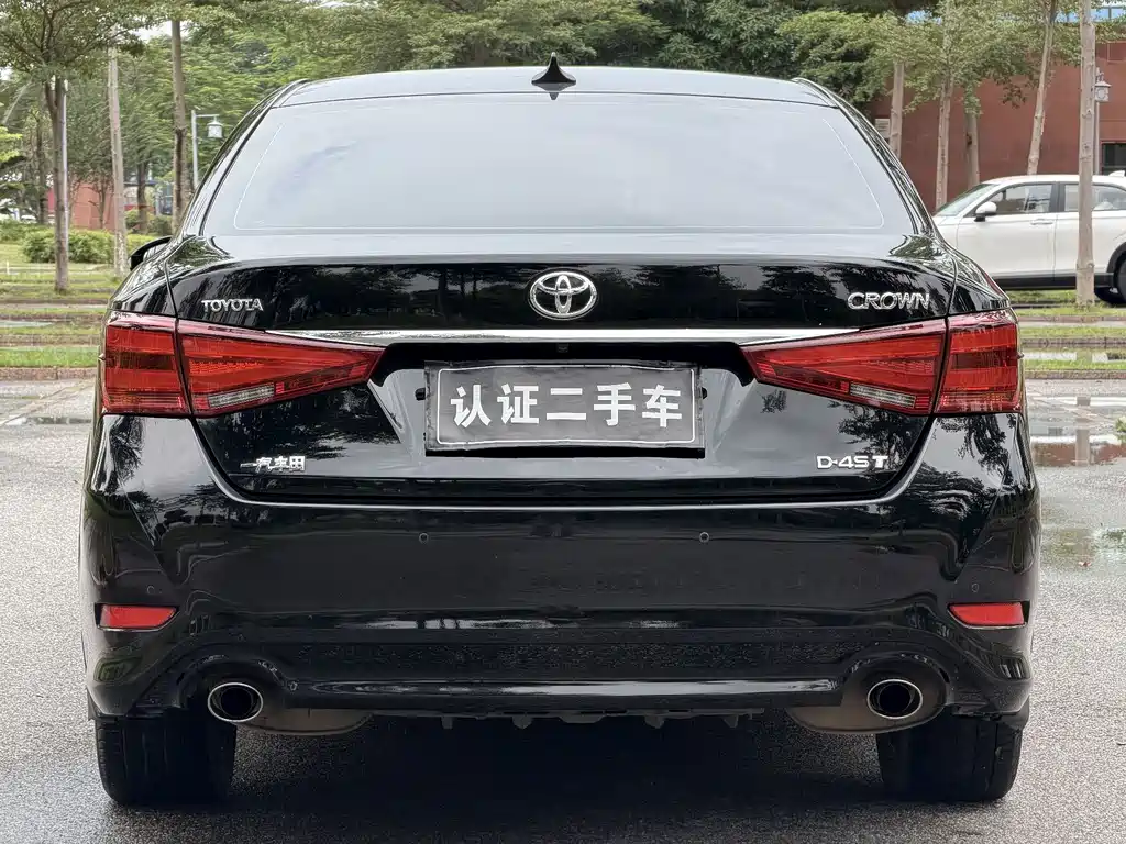 Toyota Crown 2018 — фото 8