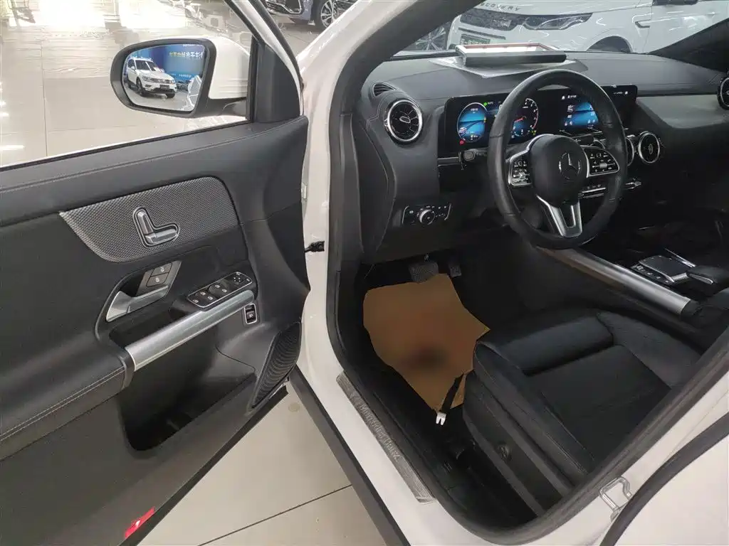 Mercedes-Benz GLA 2021 — фото 13