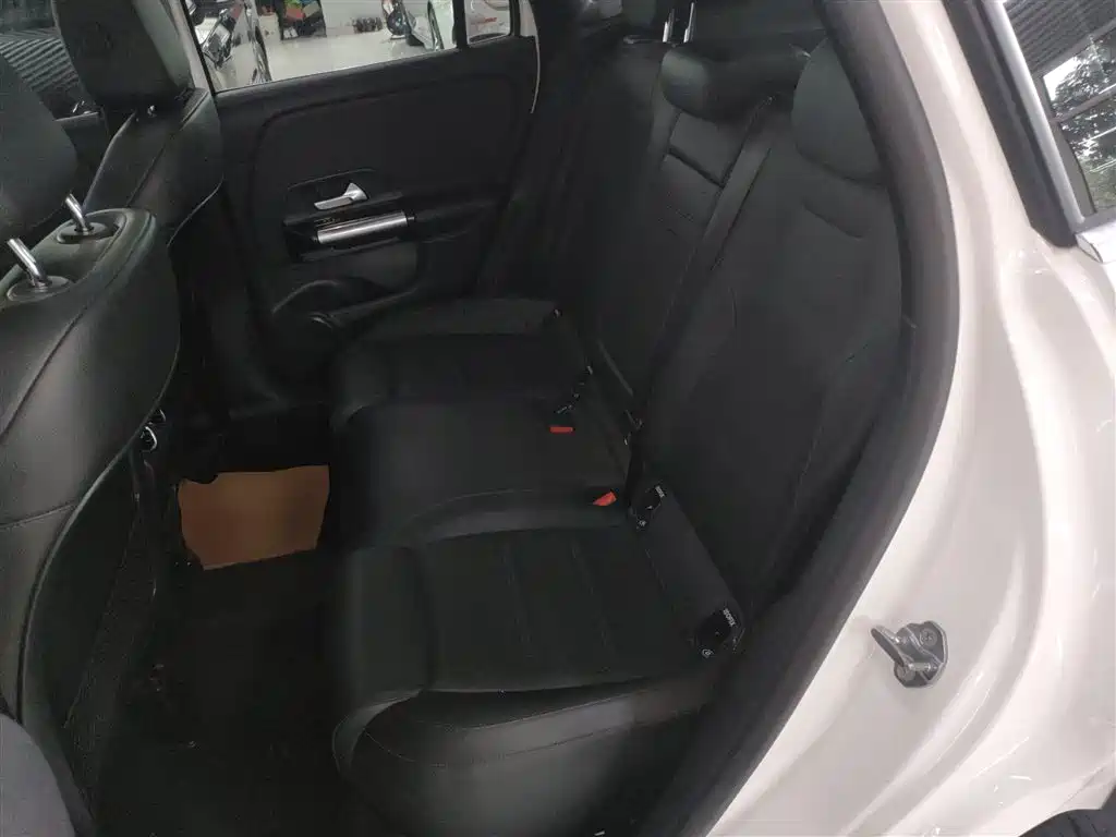 Mercedes-Benz GLA 2021 — фото 14