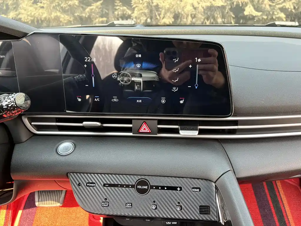 Hyundai Elantra 2022 — фото 13