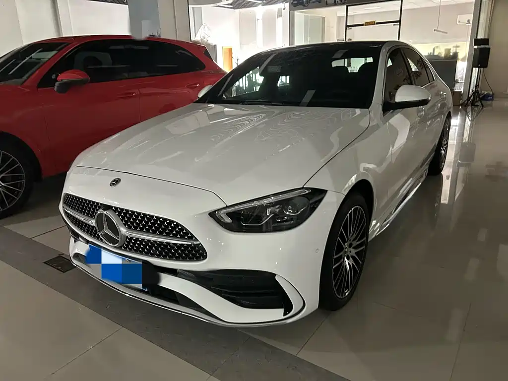 Mercedes-Benz C-Class 2025