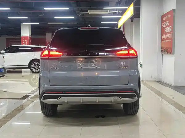Geely Boyue 2022