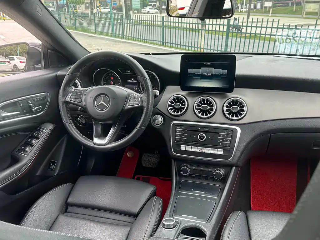 Mercedes-Benz CLA 2017 — фото 28