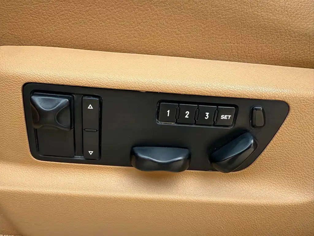 Porsche Cayenne 2005 — фото 10