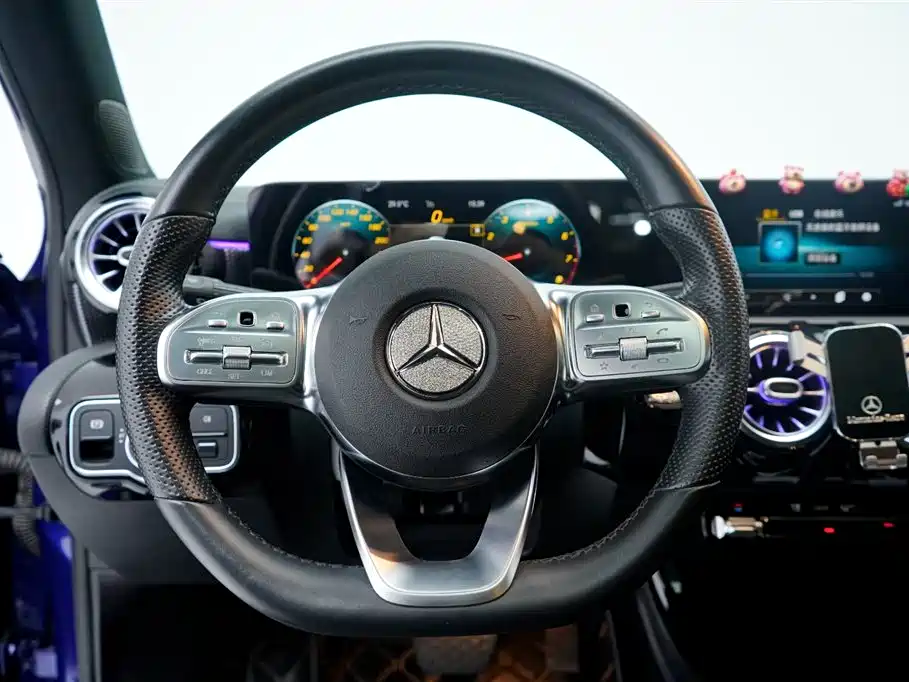 Mercedes-Benz A-Class 2020 — фото 20