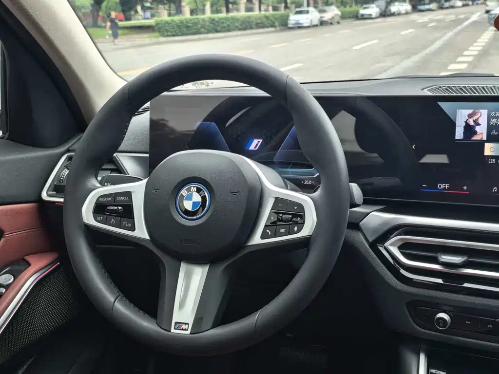 BMW i3 2024 — фото 7