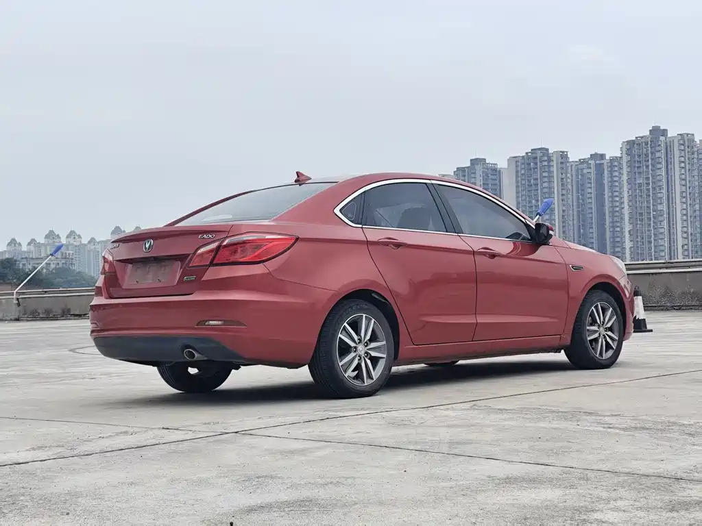Changan Eado 2017 — фото 5