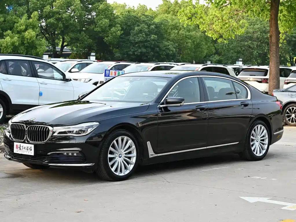 BMW 7 Series 2016 — фото 1