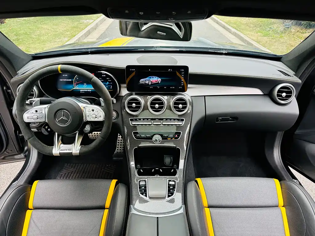 Mercedes-Benz C-Class AMG 2021 — фото 16
