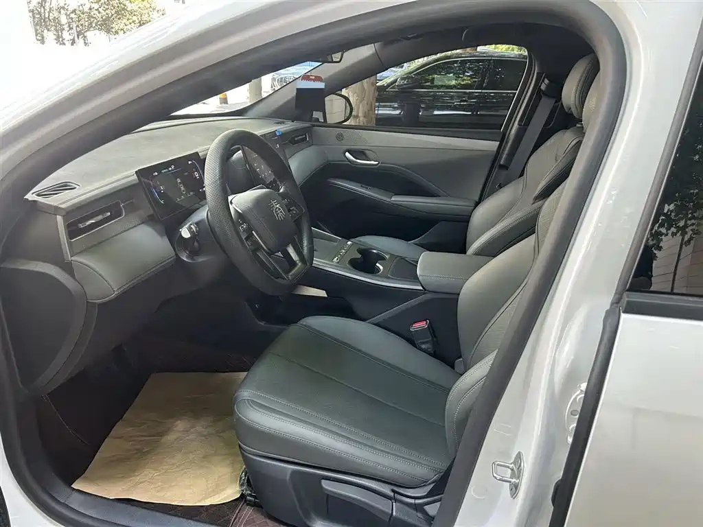 BYD Qin PLUS 2025 — фото 13