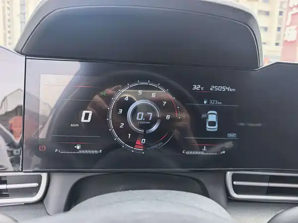 Hyundai Elantra 2022