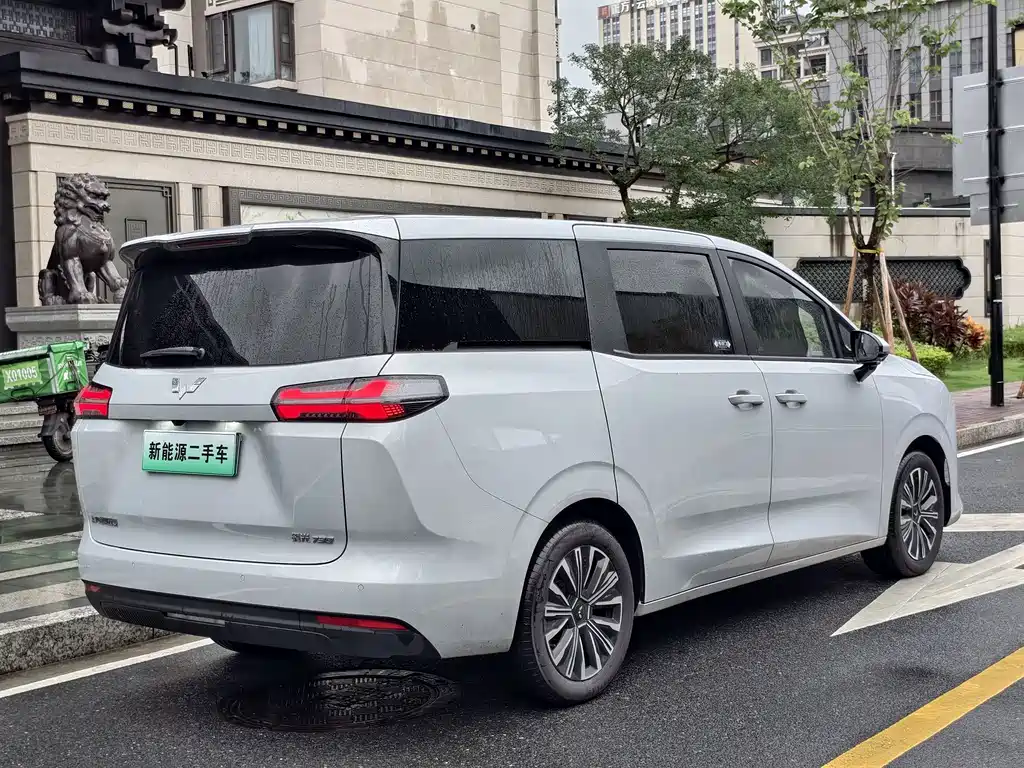 Wuling Starlight 730 New Energy 2026 — фото 8