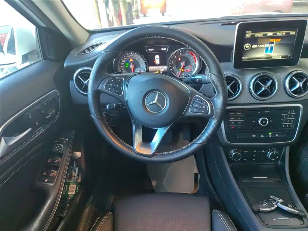 Mercedes-Benz GLA 2017 — фото 8