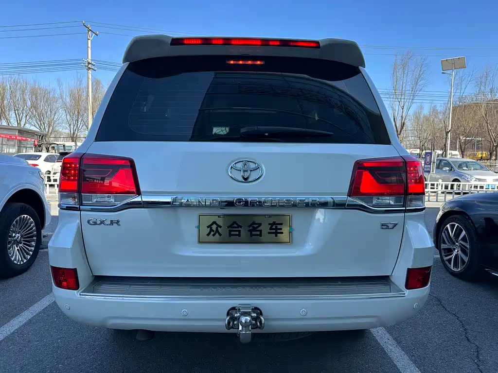 Toyota Land Cruiser 2019 — фото 3